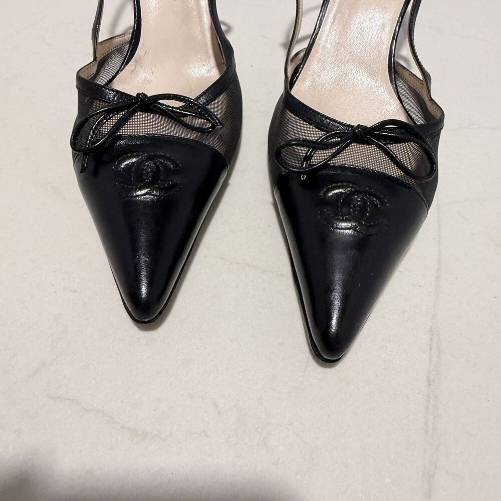 CHANEL BLACK MESH CC BOW SLINGBACK HEELS (IT 40) - Picture 13 of 16